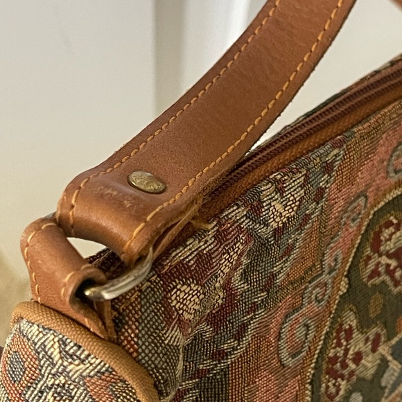 L.L. Bean Tapestry Crossbody Shoulder Purse Vintage Leather Bag Zipper USA Made - Picture 4 of 6
